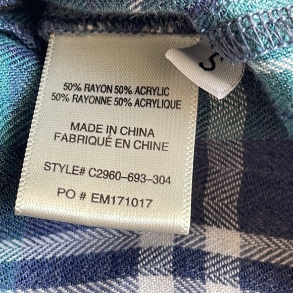 Cloth & Stone Cloth & Stone Plaid Short Sleeve VNeck Shirt - Picture 6 of 6